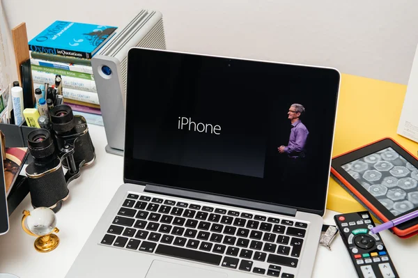 Apple Computers nieuwe ipad Pro, iphone 6s, 6s Plus en Tv van Apple — Stockfoto