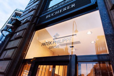 Patek Philippe amiral gemisi mağaza cephe