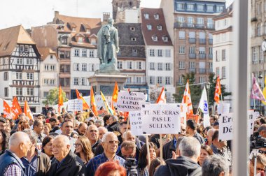 Göstericiler Türk Başkan Erdoğan polic karşı protesto