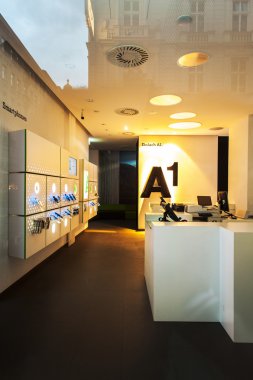 A1 Telekom Austria mağaza önünde