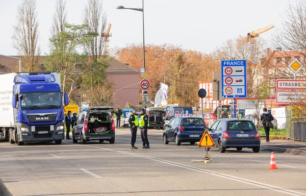 Париж Франції атак - спостереження кордону з Німеччиною — стокове фото