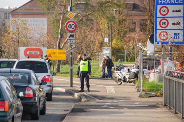 Francia Ataques de París - Vigilancia fronteriza con Alemania — Foto de Stock