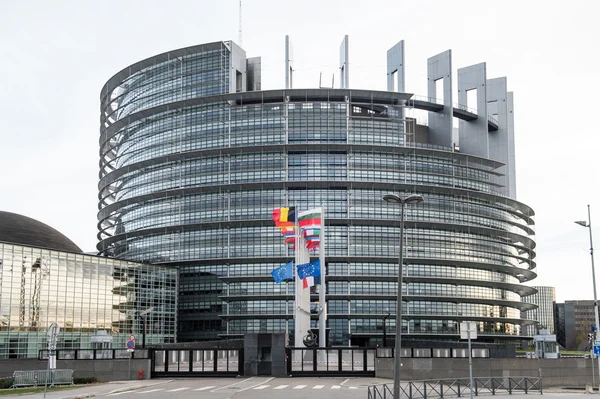 European Union Flags and France flag flies at half-mast — Stock Photo, Image