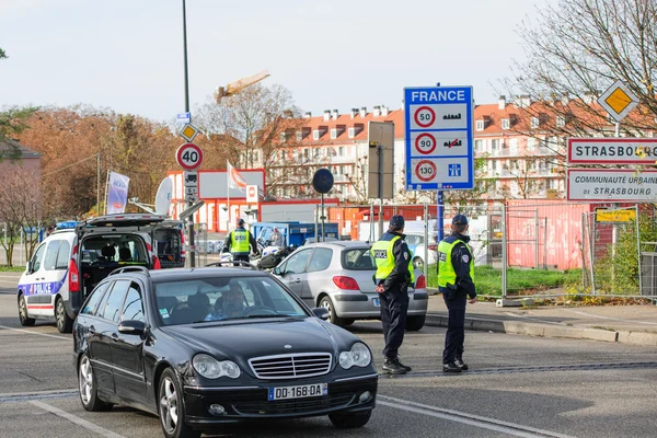 Γαλλία Παρίσι επιθέσεις - επιτήρηση των συνόρων με τη Γερμανία — Φωτογραφία Αρχείου
