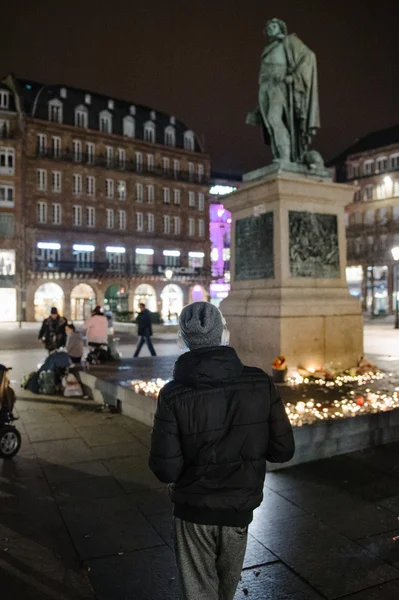 Sonra Paris Paris saldırılar düzenlendiği haraç af saldırıları