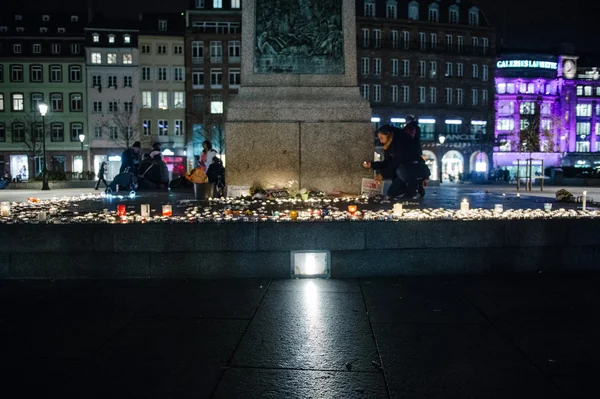 Omaggio dopo gli attentati di Parigi — Foto Stock