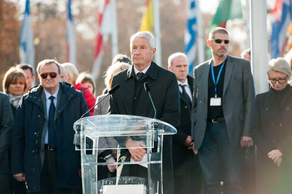 Tyst minut i hyllning till offren i Paris, rådets — Stockfoto