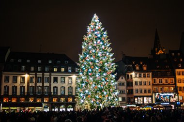  Geleneksel Noel Pazar tarihi Strasbourg Fransa