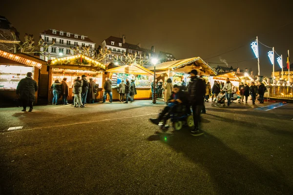 Mercado tradicional de Natal na histórica Estrasburgo França — Fotografia de Stock