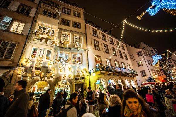 Mercado tradicional de Natal na histórica Estrasburgo França — Fotografia de Stock