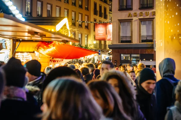 Rue des Hallebardes Strasbourg, Karácsonyi vásár — Stock Fotó