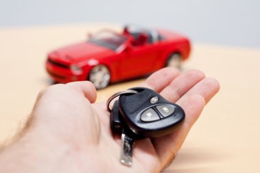 Arabanın anahtarını bir Cabrio cabriolet araba silueti ile