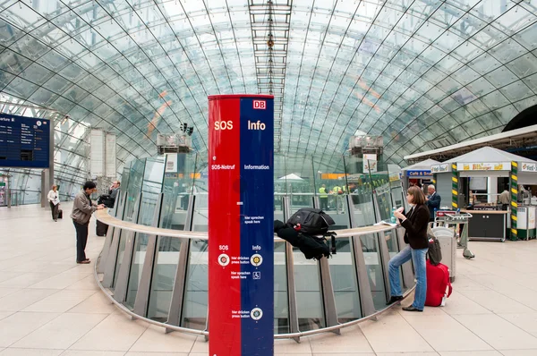 Aeroporto de Frankfurt Estação Ferroviária — Fotografia de Stock