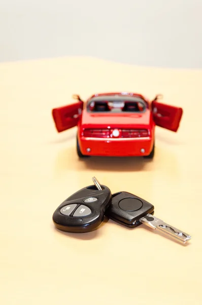 Car key with silhouette of a convertible cabriole — Stock Photo, Image