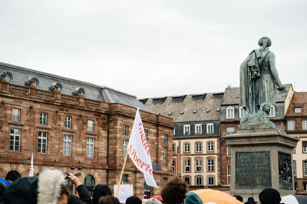 Protesters gathered at Kleber Square protesting government's pla — Stock fotografie