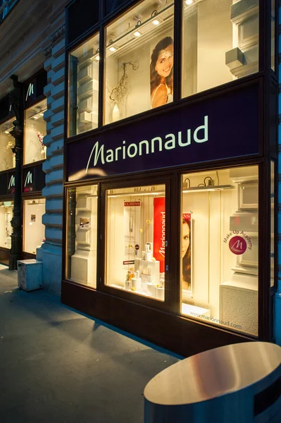 Marionnaud beauty und parfüm store fassade — Stockfoto