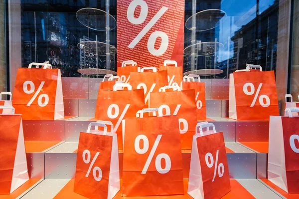 Campagne de marketing avec vente Sacs à provisions i — Photo