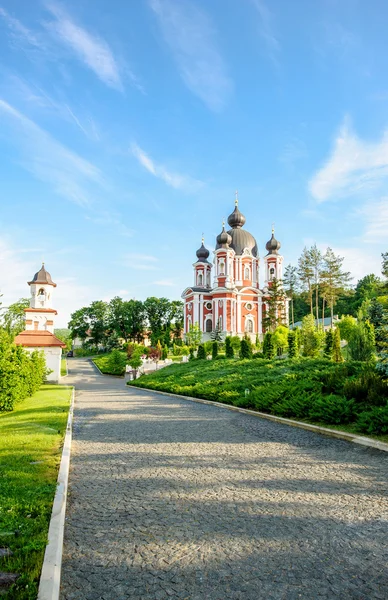 Schöne orthodoxe Kirche Stockbild