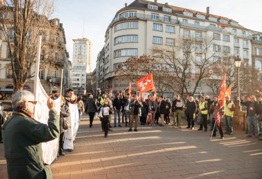 Fransız Hükümeti'nin devlet acil karşı gösteri