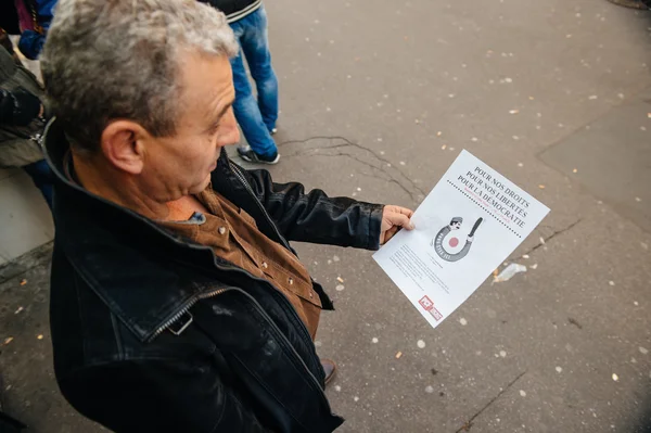 Französische Demonstration gegen den Ausnahmezustand der Regierung — Stockfoto