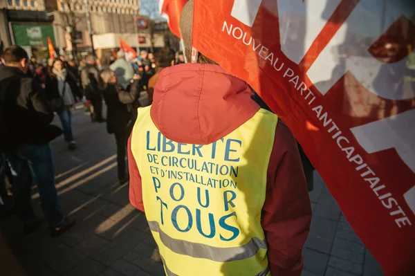 Französische Demonstration gegen den Ausnahmezustand der Regierung — Stockfoto