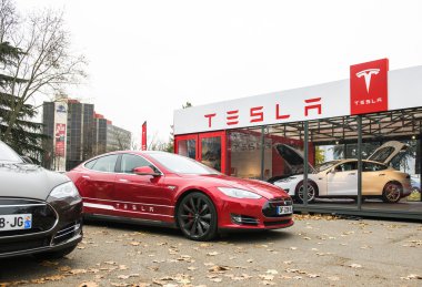 Tesla Motors dealership exterior facade