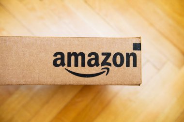 Amazon yukarıda da görüleceği kutusu