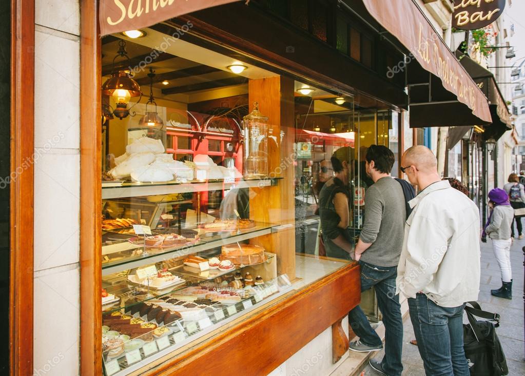 {Süßigkeiten & gebäck
99} Französische Bäckerei Warteschlange Paris, Frankreich Gebäck ... | {Süßigkeiten & gebäck
99}