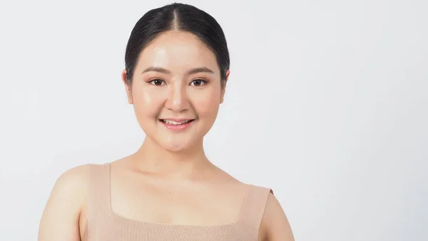 Güzellik Deri Konsepti Genç Asyalı Kadın Yüzü Cilt Estetiğini Telafi — Stok fotoğraf