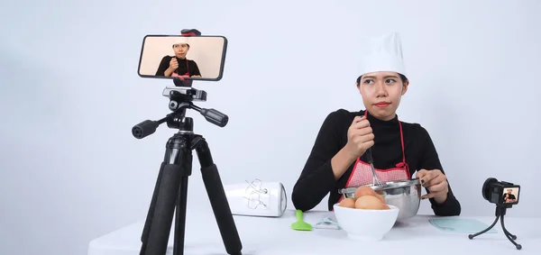 Blogueiro Comida Mulher Asiática Chef Streaming Vivo Ela Comunica Com — Fotografia de Stock