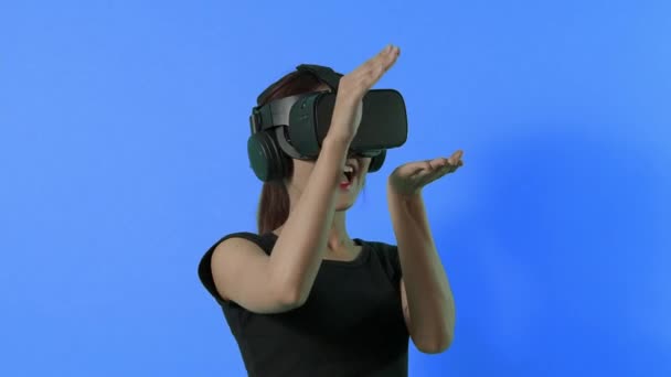 Game Playing Asian Teenager Woman Playing Virtual Reality Game Headset — Stock Video