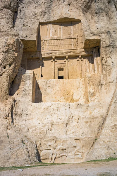 Naqsh-e Rustam tombs — Stock Photo, Image