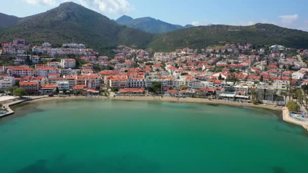 Datca şehri ve Ege deniz kıyısı Mugla-TURKEY 'nin hava manzarası — Stok video