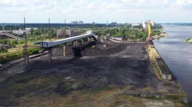 Richmond 'daki bir petrol rafinerisinde çıkan yangından sonra