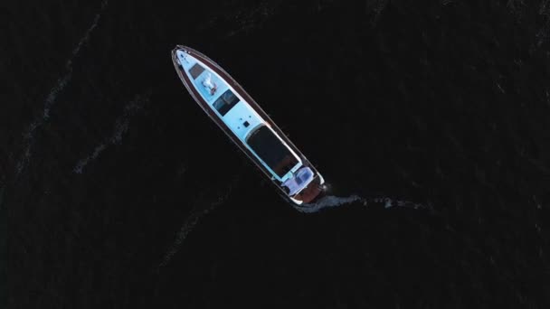 Aerial view. Regatta in the coast of the gulf of Finland in front of cable-stayed bridge in Saint-Petersburg in the summer — Stock Video