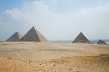 Kahire Mısır yatay Giza piramitleri