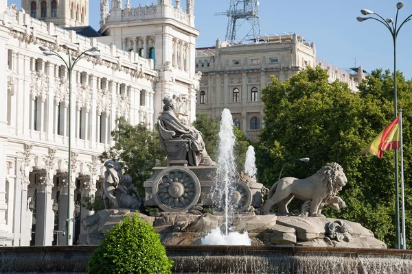 Cibeles escultura na cidade de Madrid — Fotografia de Stock