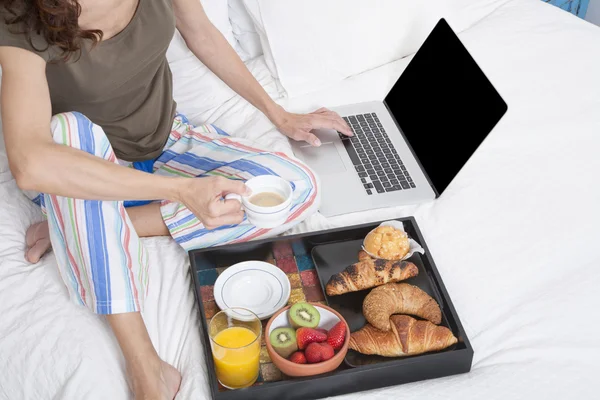 Coffee and internet — Stock Photo, Image