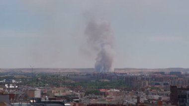 büyük Madrid şehir zaman atlamalı uzaktan yangında duman