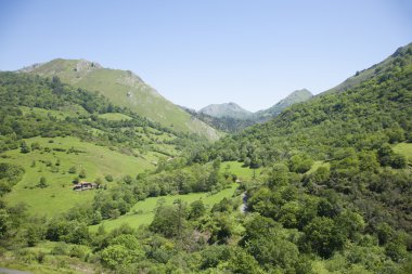Asturyan Yeşil dağlar