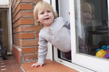 Bebek arama bakan Teras