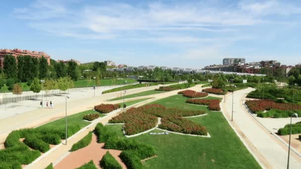 Сад в Мадриде — стоковое видео
