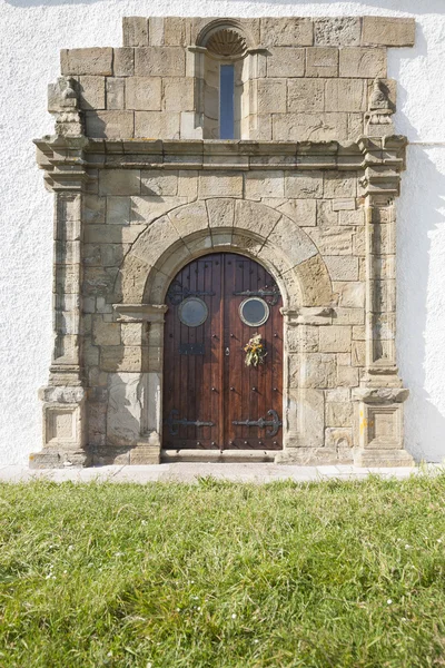 Ancient door of hermitage — Stock Photo, Image