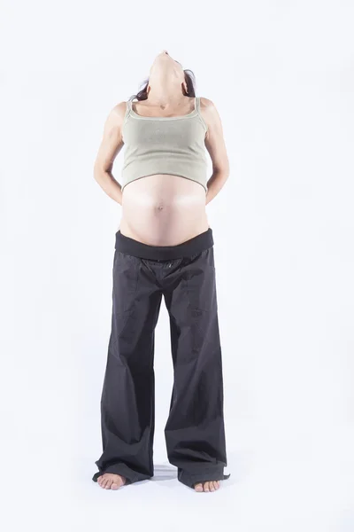 Främre gravid kvinna avkopplande — Stockfoto