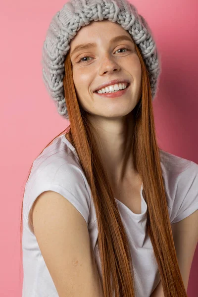 Close up portrait of charming caucasian woman in knitted hat — Stock Photo, Image