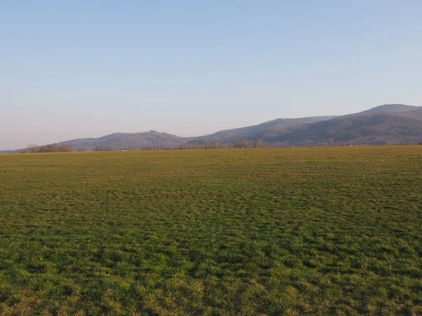 Blick auf die schlesischen Beskiden, Stadt Bielsko-Biala, Polen — Stockfoto