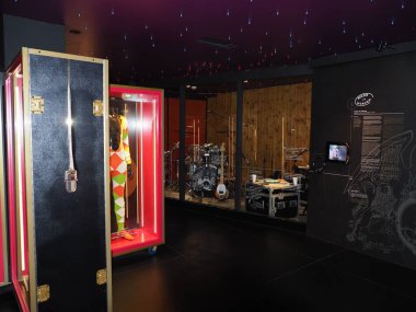 Queen grubunun müzik aletleri Montreux, İsviçre 'de