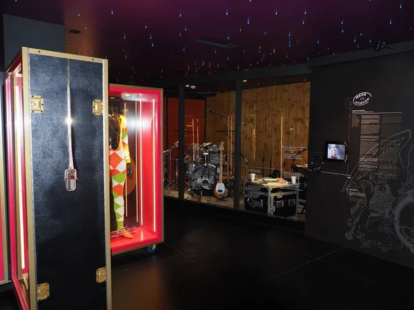 Queen grubunun müzik aletleri Montreux, İsviçre 'de