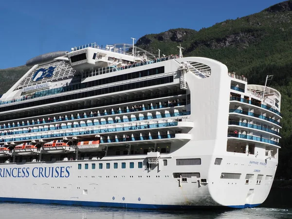 Back of Sapphire Princess Cruises in Flam at Sogn og Fjordane, Norway — Stock Photo, Image