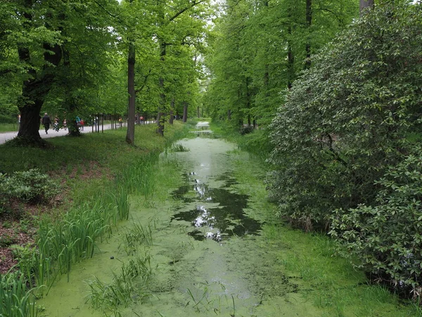 Canal European Moszna Park Opole Voivodeship 2021 Cold Spring Day — Zdjęcie stockowe